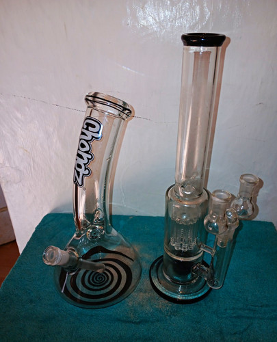 Chongz glass beaker water - glass, pipe
